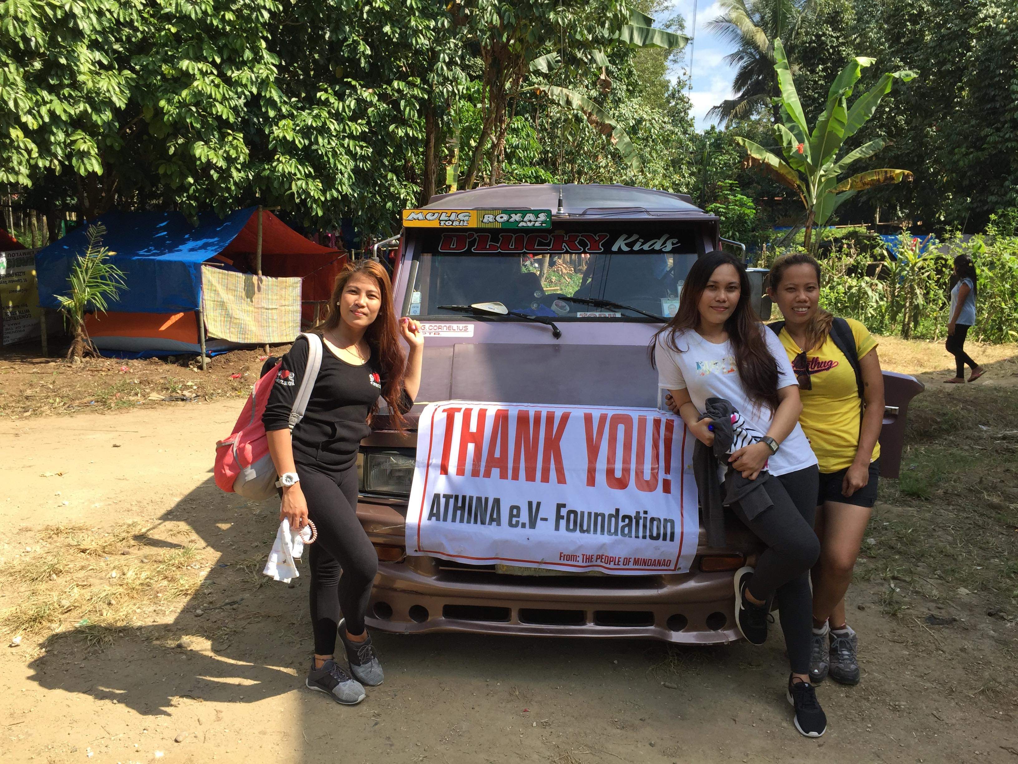 received_1425317077615757-1